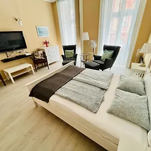 Academy - Elegant Place Next To The Parliament , Budapest Hungary